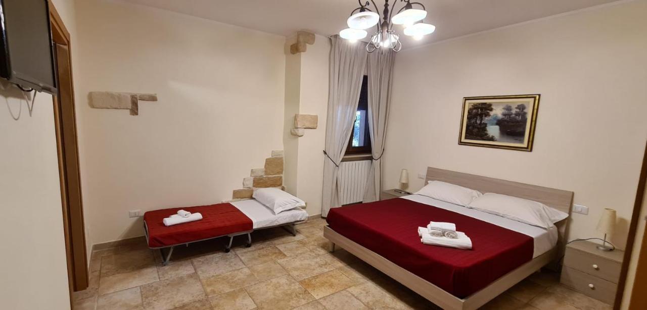 Bed And Breakfast La Terrazza Чистернино Экстерьер фото